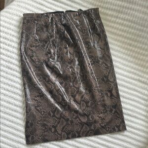 NWOT Blank NYC Brown/Dark Brown Snake Print Pleather Skirt